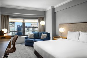 Image post by @nyhiltonmidtown on Instagram