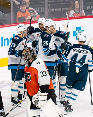 Image post by @nhljets on Facebook