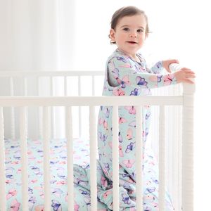 Image post by @poshpeanut on Instagram