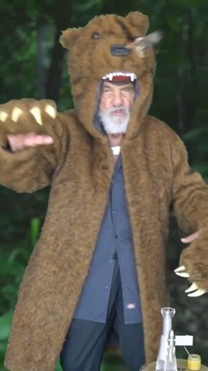 Video post by @cheechandchong on Instagram