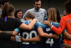 Image post by @SpursWomen on Facebook