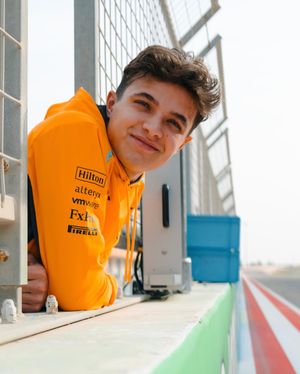Image post by @McLarenF1 on Twitter