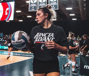 Image post by @gobearcatsvb on Instagram