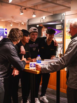 Image post by @uw_msoccer on Instagram