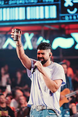 Image post by @dilsinho on TikTok