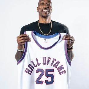 Image post by @dwighthoward on Instagram