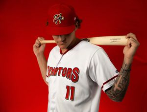 Image post by @HbgSenators on Twitter