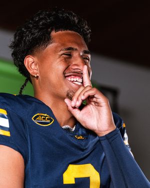 Image post by @cal_football on Instagram