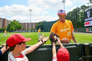 Image post by @hrwalkerphotography on Instagram