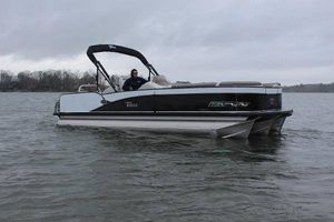 Image post by @charlotteskiboats on Facebook