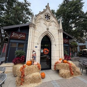 Image post by @santanarow on Instagram