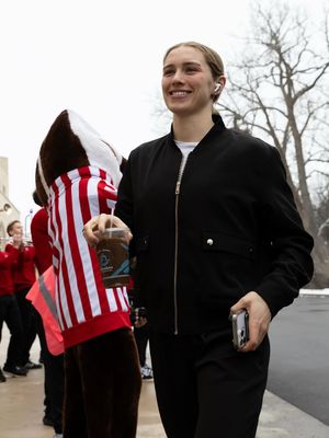 Image post by @wcha_whockey on Instagram