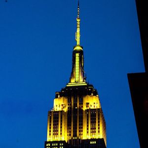 Image post by @empirestatebldg on Instagram