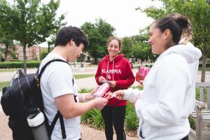 Image post by @ou_wtennis on Instagram