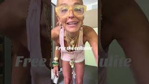 Video post by @shop.with.caroline on YouTube