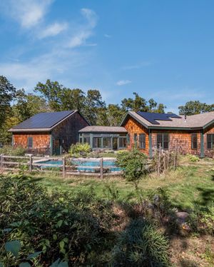 Image post by @williampittsir on Instagram