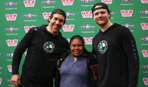 Image post by @txstarshockey on Instagram