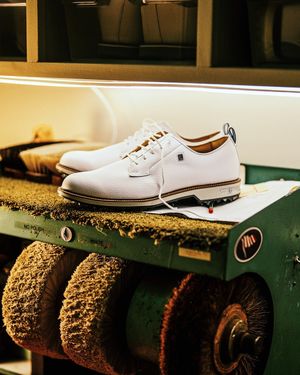 Image post by @footjoy on Instagram