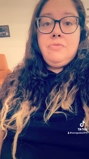 Video post by @lizandliv on Facebook