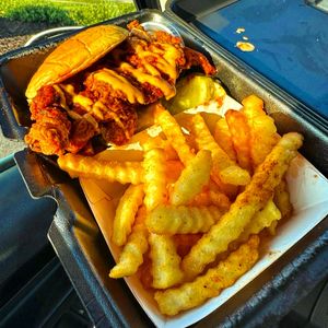 Image post by @daveshotchicken on Instagram