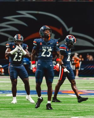 Image post by @utsaftbl on Instagram