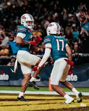 Image post by @unmlobofb on Instagram