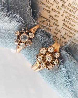 Image post by @maejeanvintage on Instagram