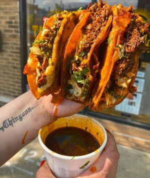 Image post by @tacotlantacos on Instagram