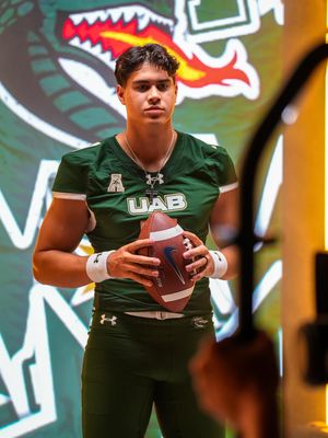 Image post by @uab_fb on Instagram