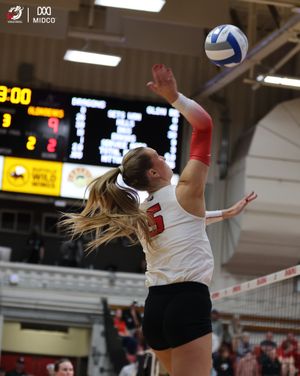 Image post by @msum_volleyball on Instagram