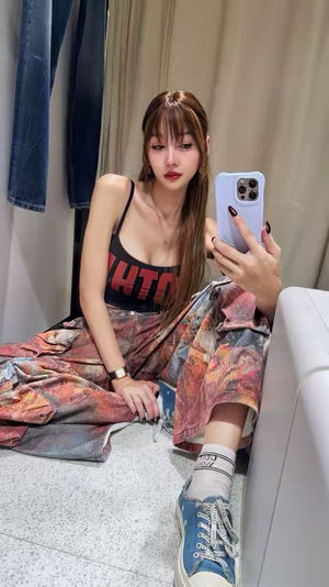 Image post by @lucintaluna12 on TikTok