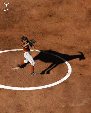 Image post by @TexasSoftball on Twitter/X