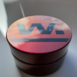 Image post by @waxaddictuk on Instagram