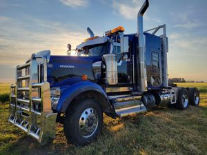 Image post by @inlandkenworthus on Instagram