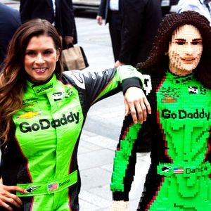 Image post by @GoDaddy on Twitter