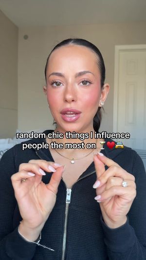 Video post by @anyaweitz on TikTok