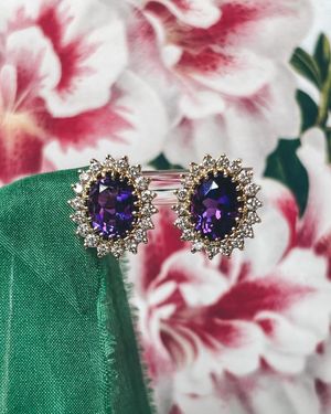 Image post by @maejeanvintage on Instagram