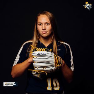 Image post by @etbu_softball on Instagram