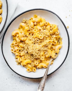 Image post by @crowded_kitchen on Instagram