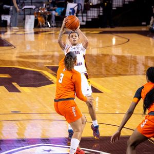 Image post by @cmuwbball on Instagram