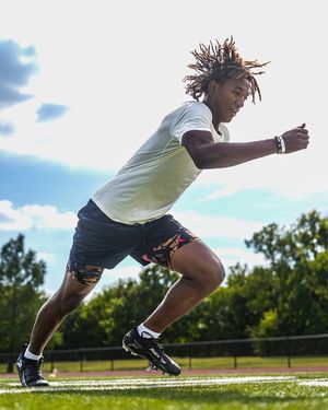 Image post by @phenomelite on Instagram