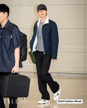 Image post by @ellehongkong on Instagram