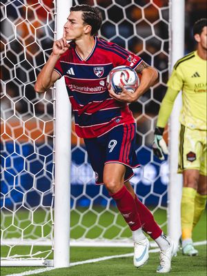 Image post by @fcdallas on Instagram