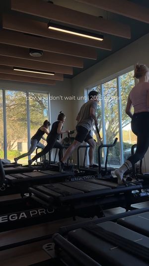 Video post by @elevefitnessbrla on Facebook