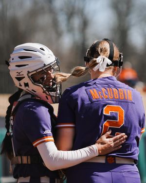 Image post by @clemsonsoftball on Instagram