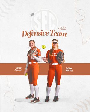 Image post by @texassoftball on Instagram