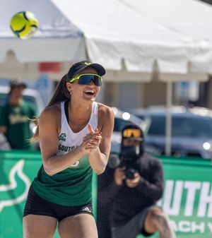 Image post by @usfbeachvb on Instagram