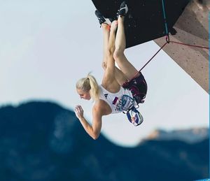 Image post by @suprclimbing on Instagram