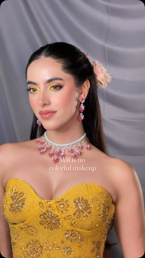 Video post by @faritasmakeupacademy on Instagram