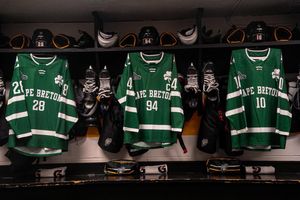 Image post by @cbehockey on Instagram